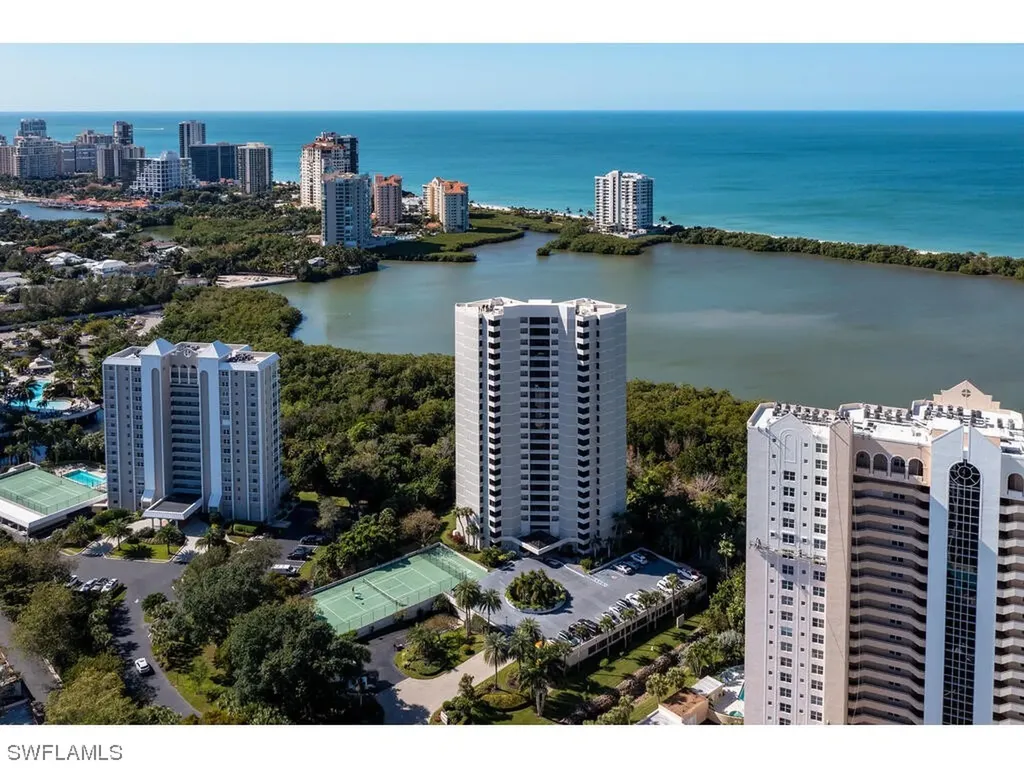 5555 Heron Point Drive Naples FL 34108