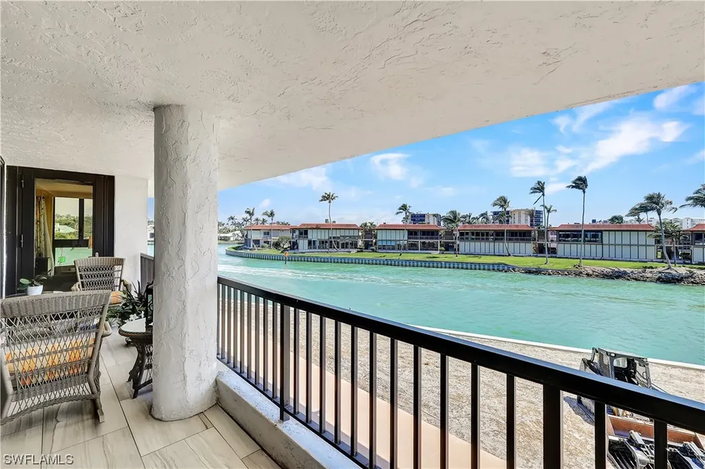 2302 Gulf Shore Boulevard N Naples FL 34103