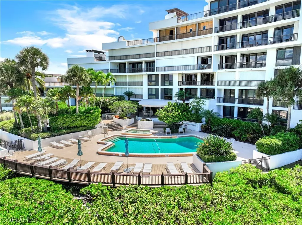 2302 Gulf Shore Boulevard N Naples FL 34103