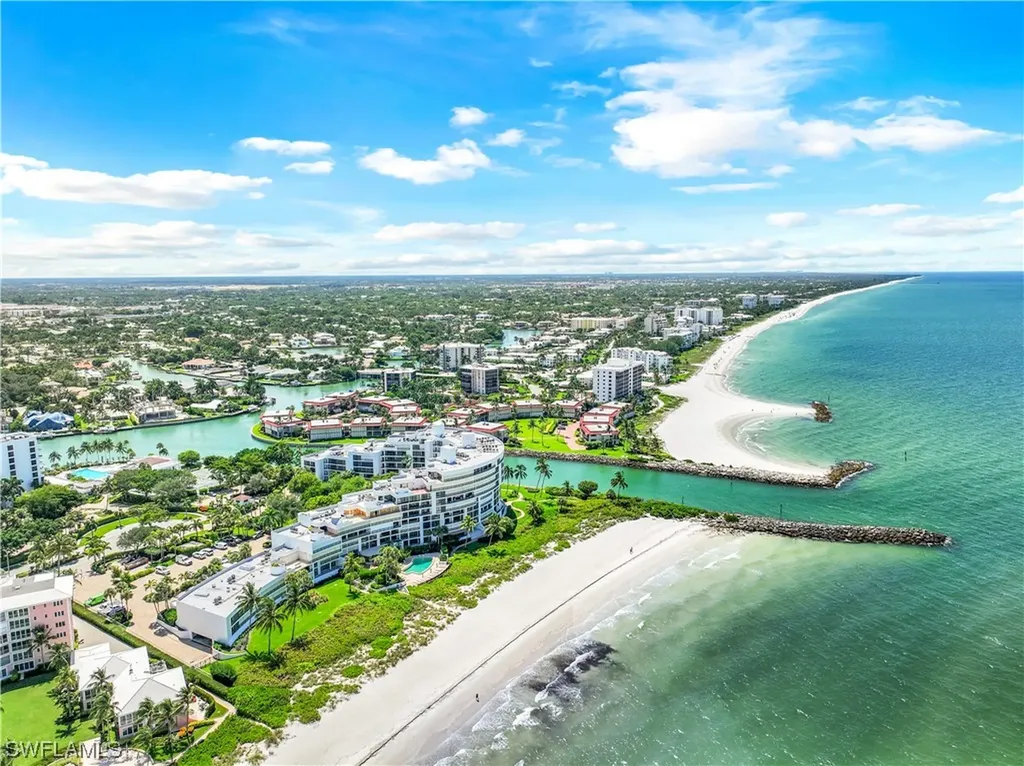 2302 Gulf Shore Boulevard N Naples FL 34103