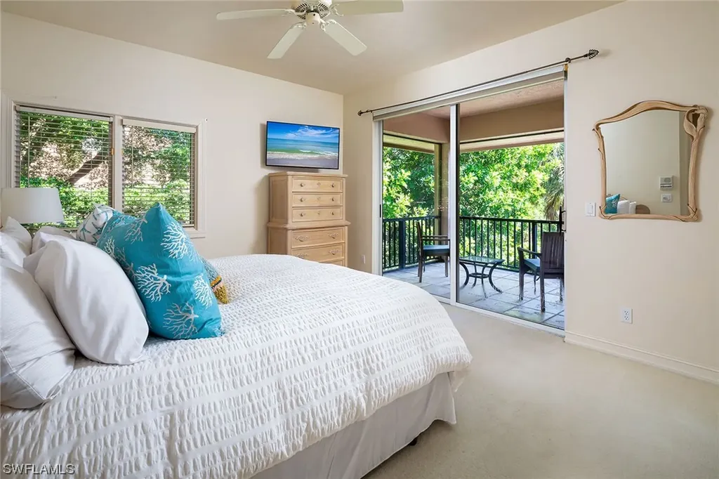874 Barcarmil Way Naples FL 34110