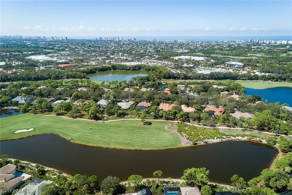 874 Barcarmil Way Naples FL 34110
