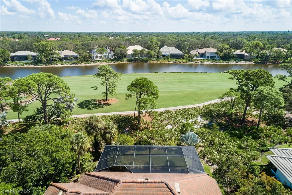 874 Barcarmil Way Naples FL 34110