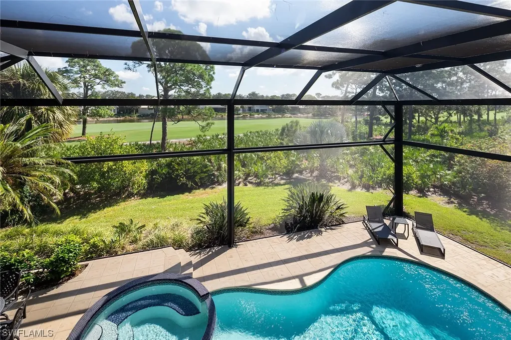 874 Barcarmil Way Naples FL 34110