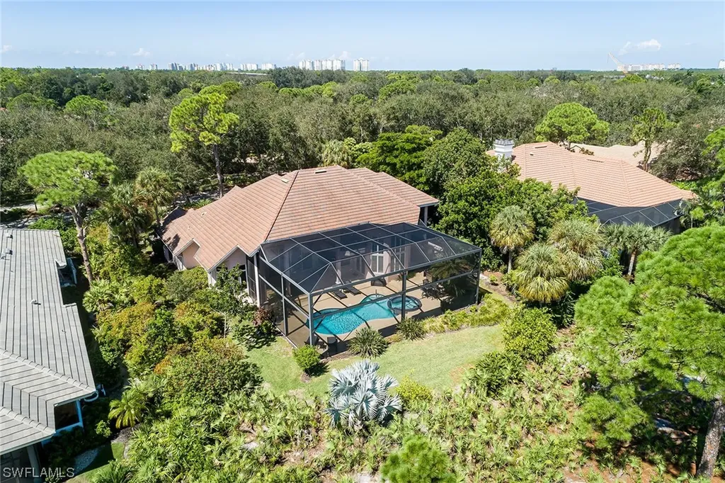 874 Barcarmil Way Naples FL 34110