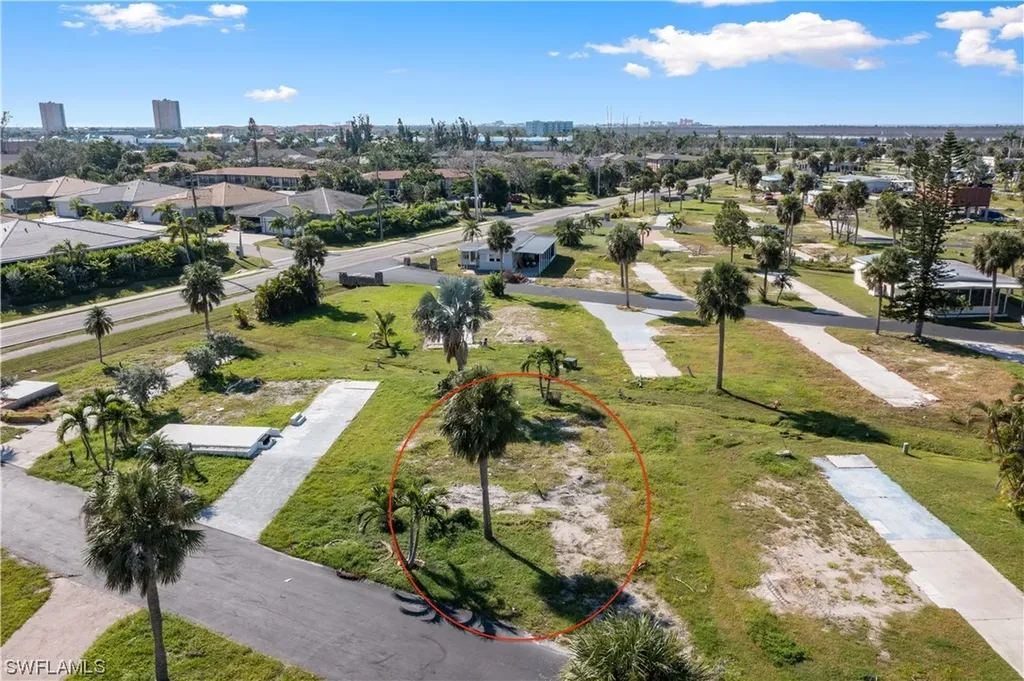 13631 Catbird Drive Fort Myers FL 33908