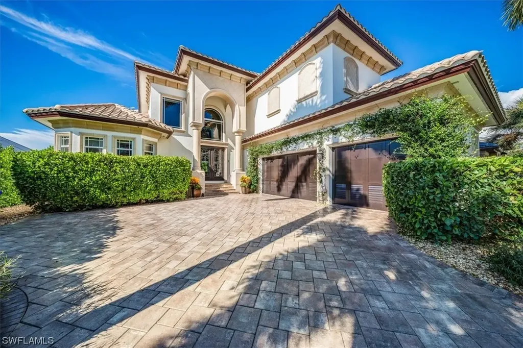 1435 Osprey Avenue Naples FL 34102
