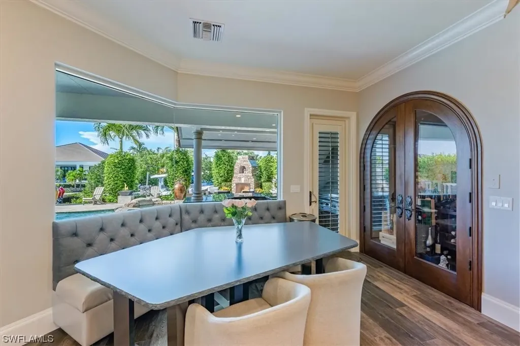 1435 Osprey Avenue Naples FL 34102