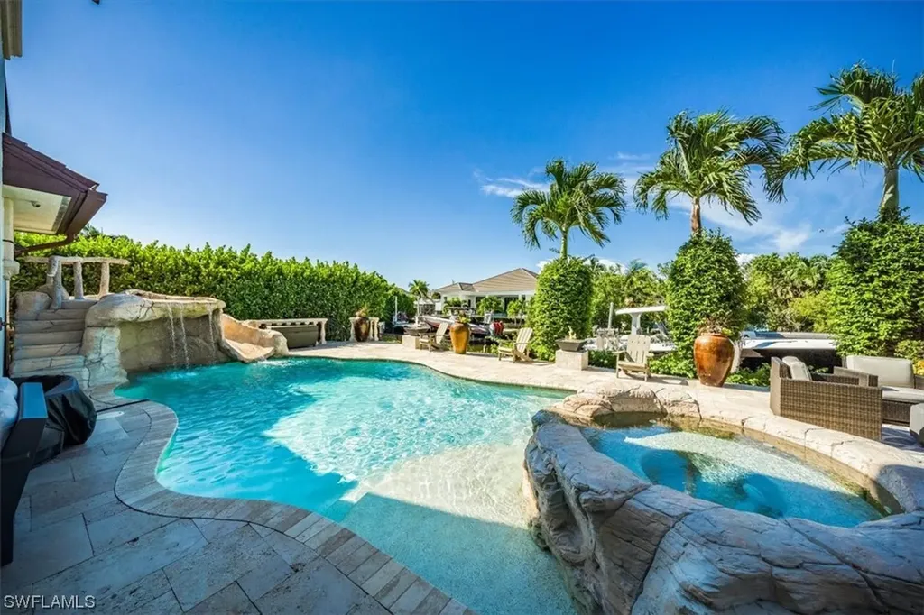 1435 Osprey Avenue Naples FL 34102