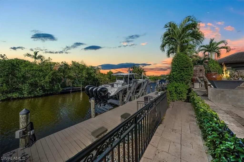 1435 Osprey Avenue Naples FL 34102