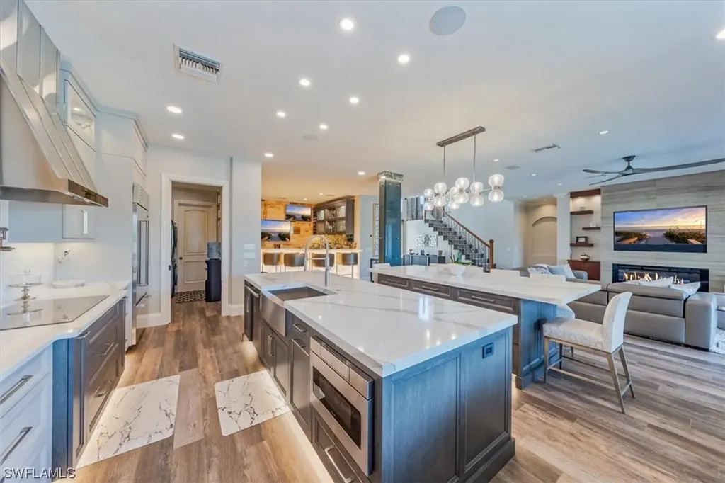 1435 Osprey Avenue Naples FL 34102