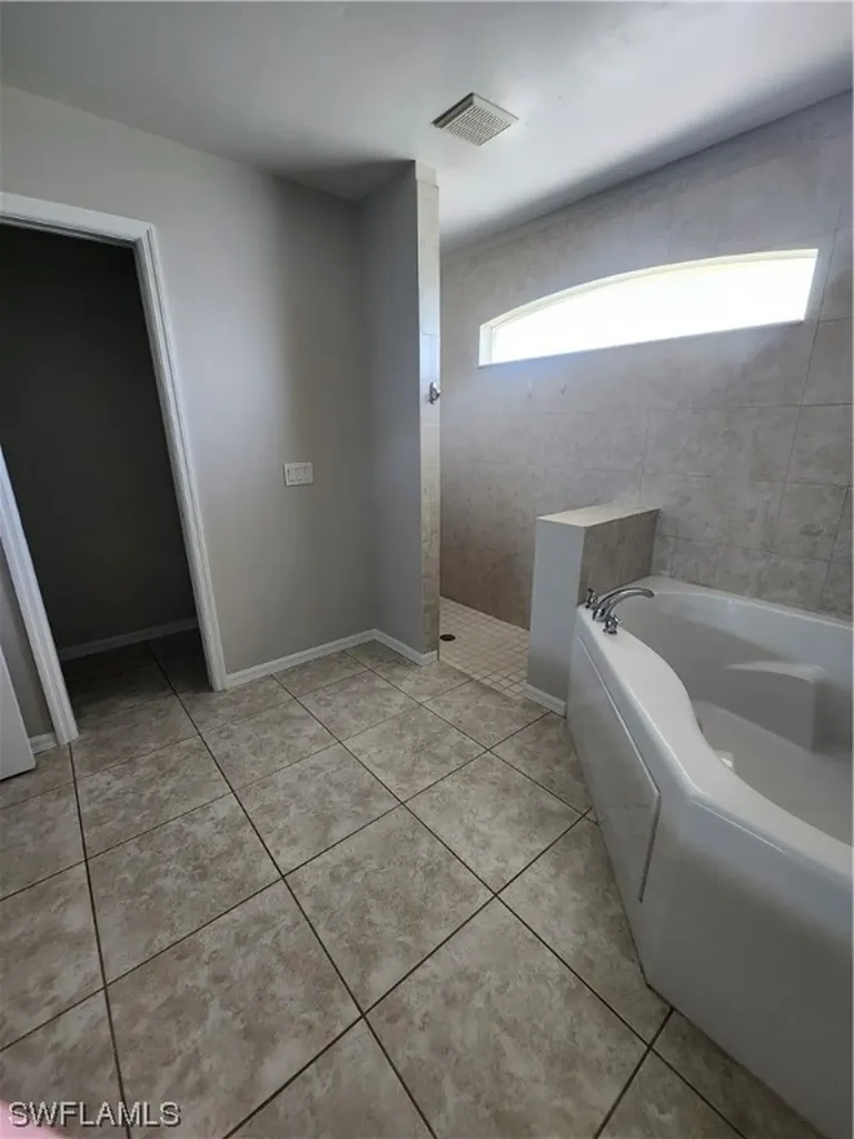1118 NW 7th Avenue Cape Coral FL 33993