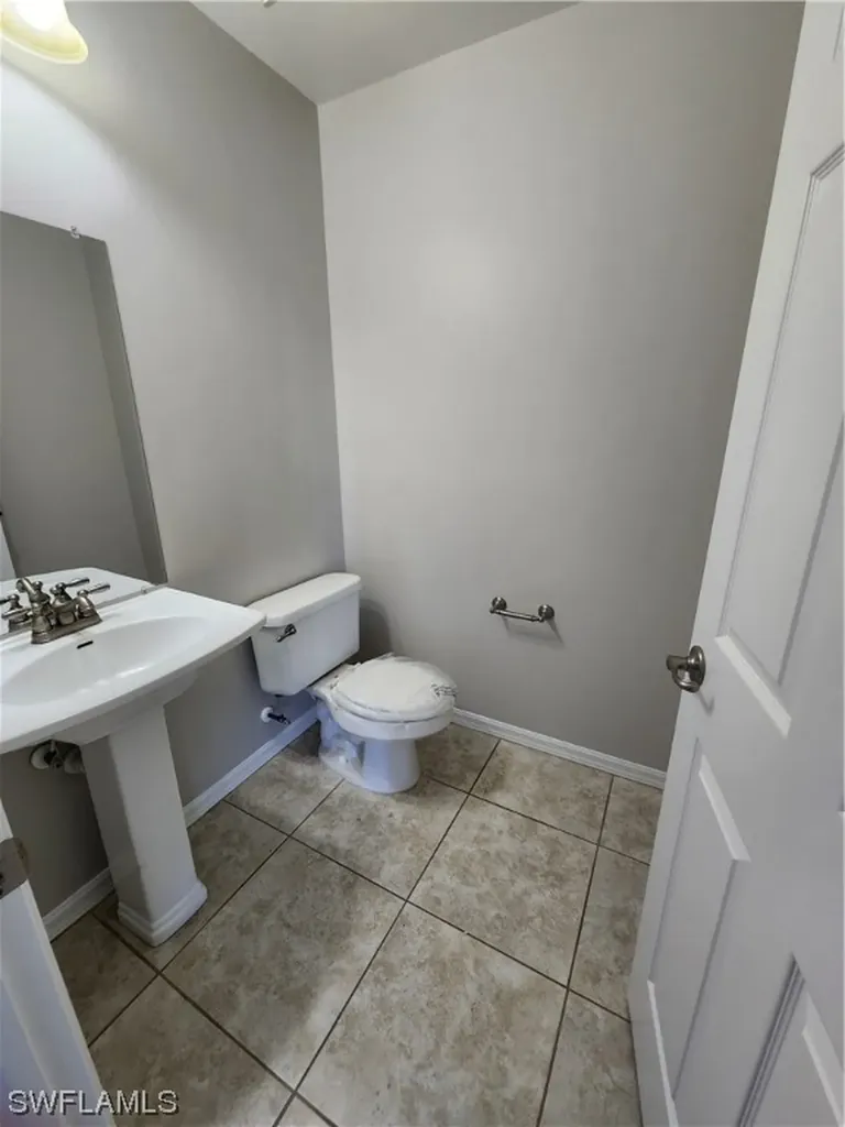1118 NW 7th Avenue Cape Coral FL 33993