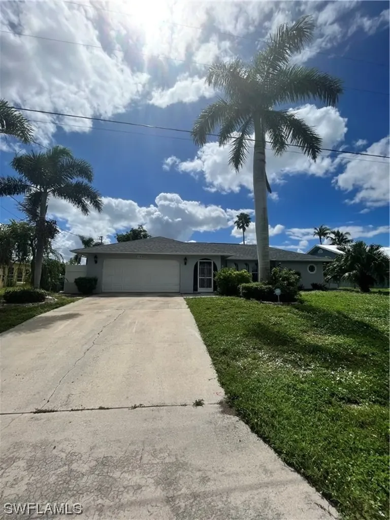 1502 SE 21st Terrace Cape Coral FL 33990