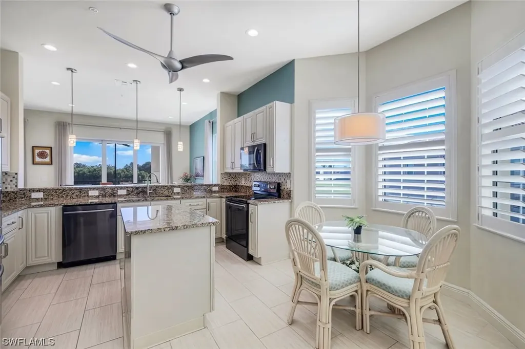 608 El Camino Real Naples FL 34119