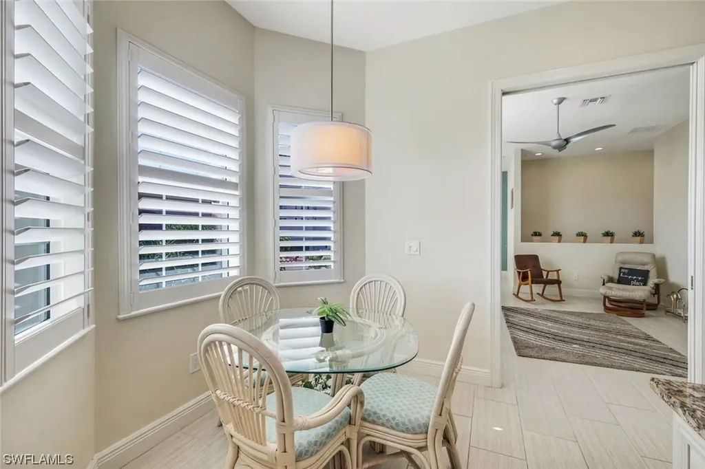 608 El Camino Real Naples FL 34119