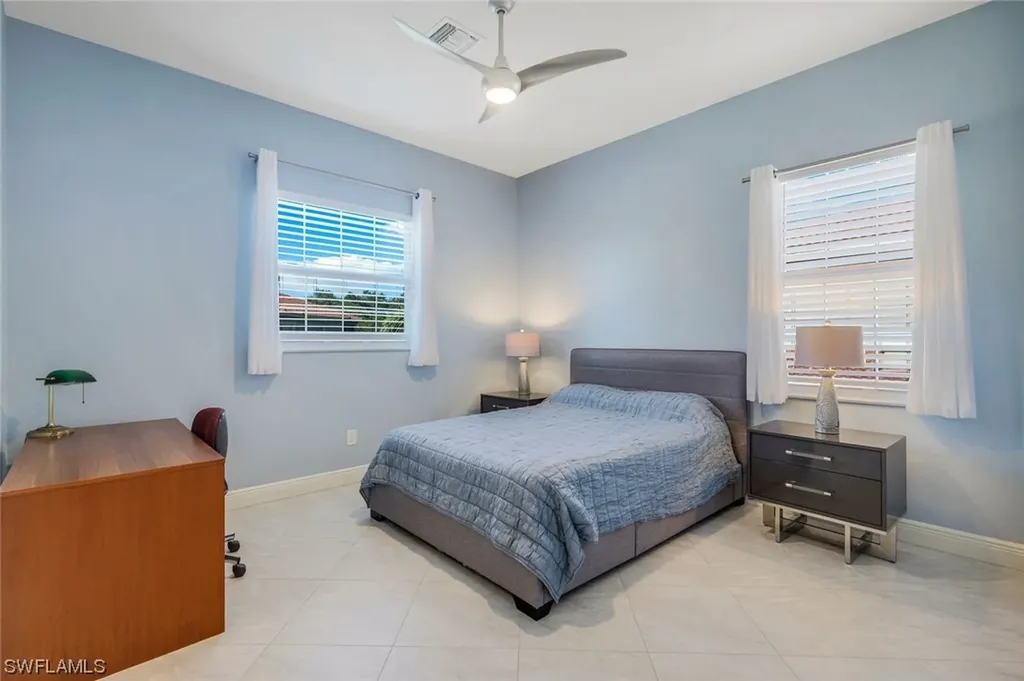 608 El Camino Real Naples FL 34119