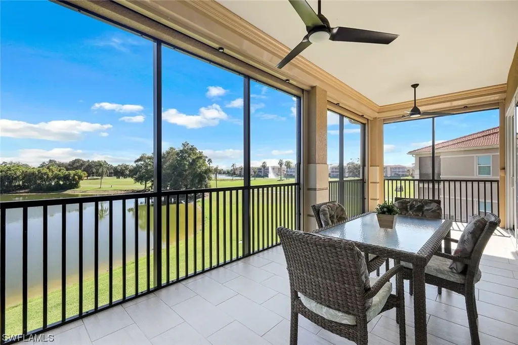 608 El Camino Real Naples FL 34119