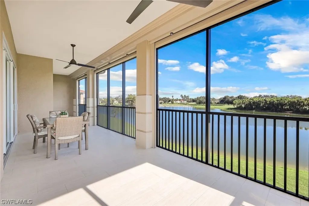 608 El Camino Real Naples FL 34119