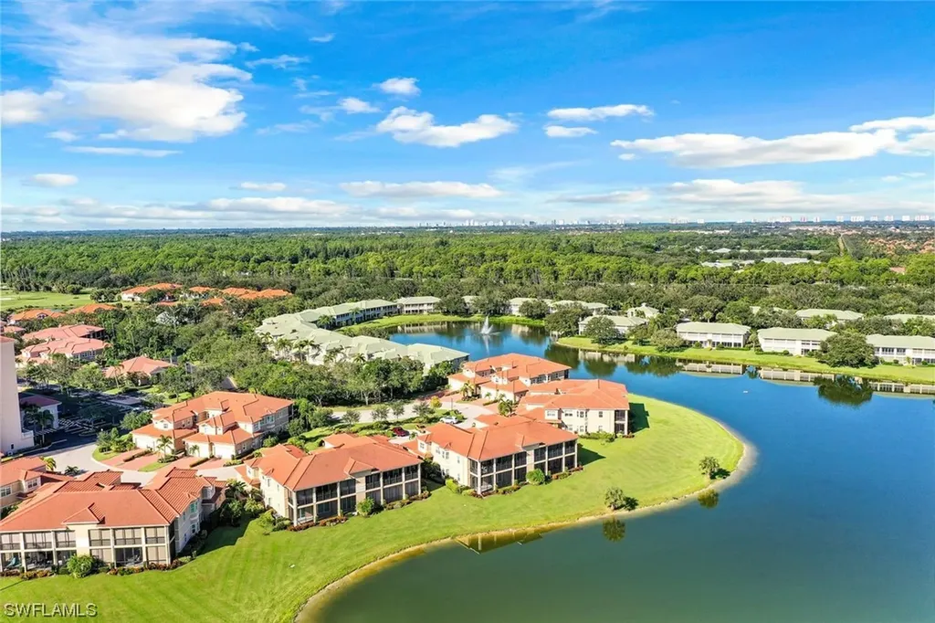 608 El Camino Real Naples FL 34119