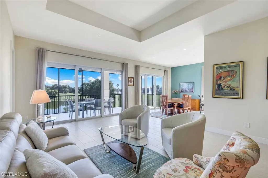 608 El Camino Real Naples FL 34119