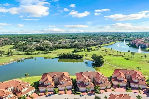 608 El Camino Real Naples FL 34119