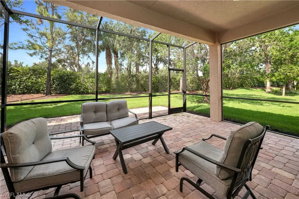 3554 Beaufort Court Naples FL 34119