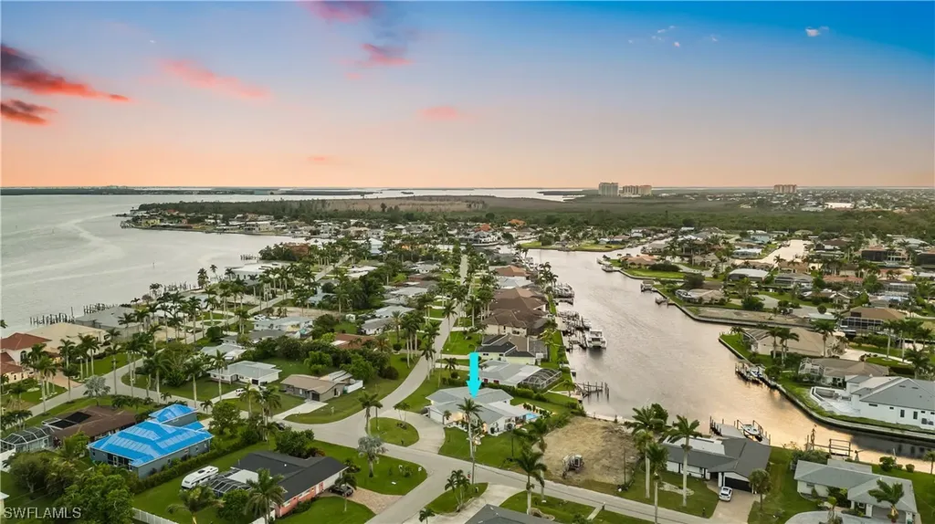 5368 Bayshore Avenue Cape Coral FL 33904
