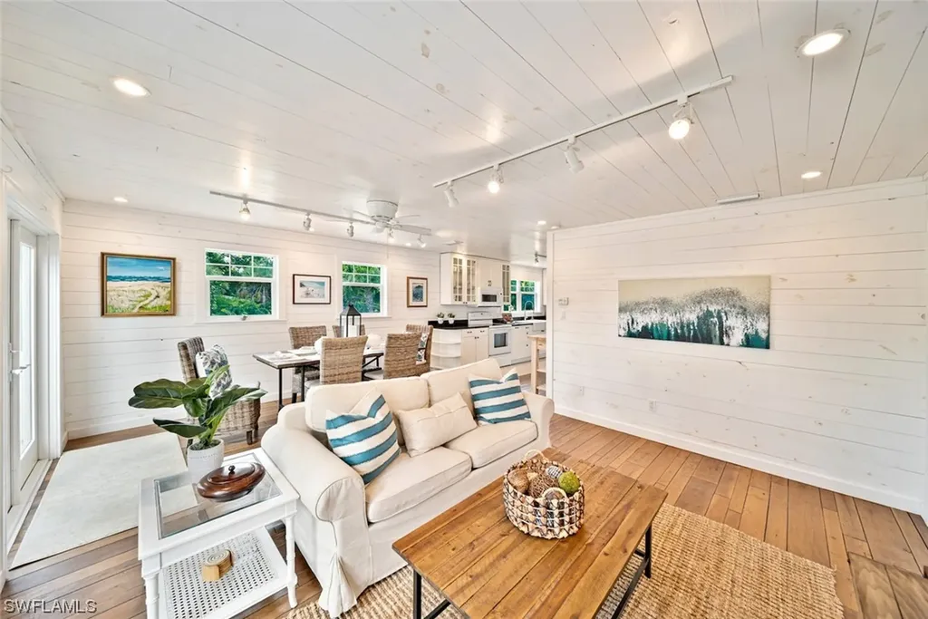 721 Cardium Street Sanibel FL 33957