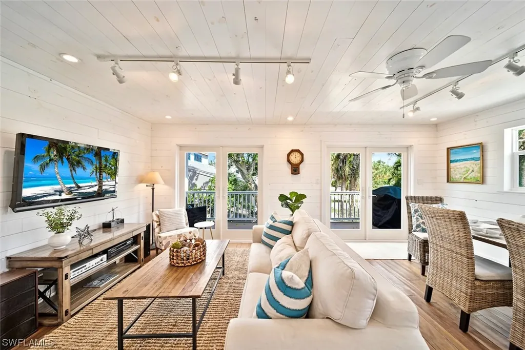 721 Cardium Street Sanibel FL 33957