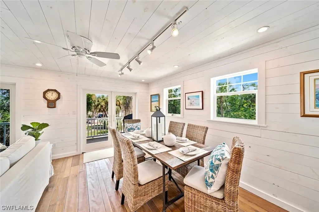 721 Cardium Street Sanibel FL 33957