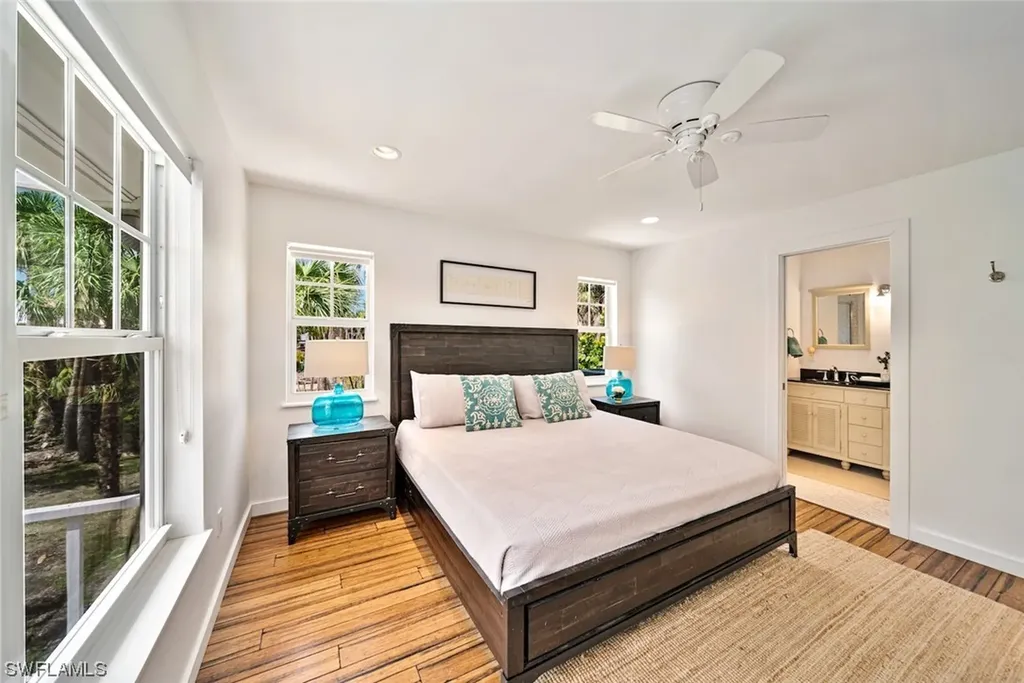 721 Cardium Street Sanibel FL 33957