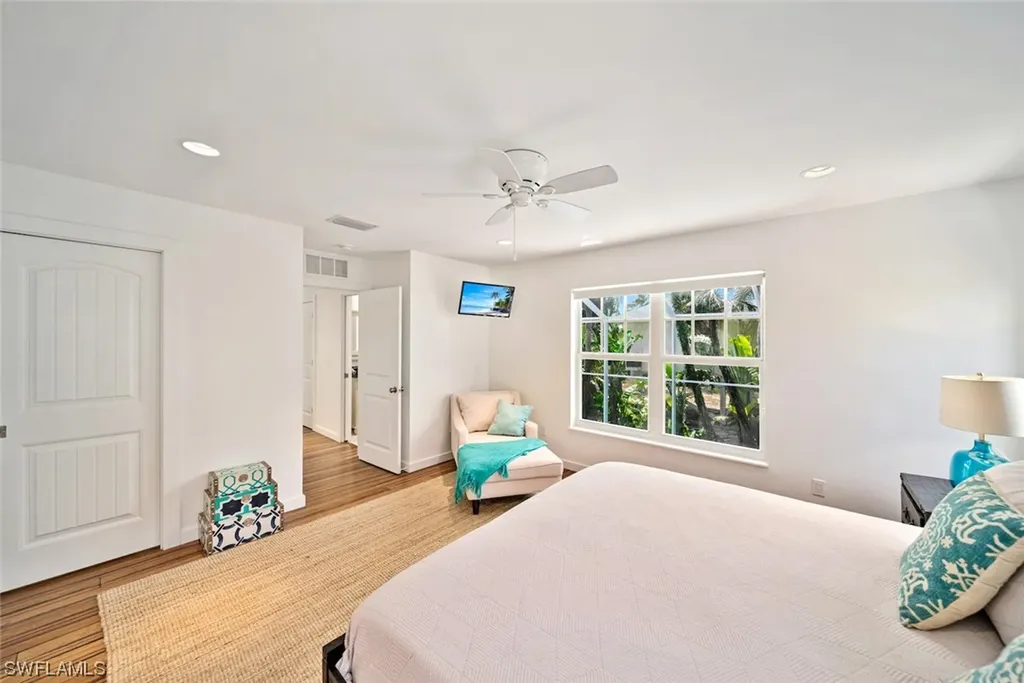721 Cardium Street Sanibel FL 33957