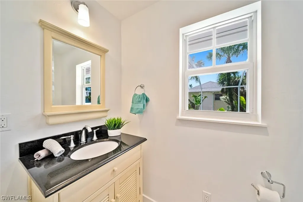 721 Cardium Street Sanibel FL 33957