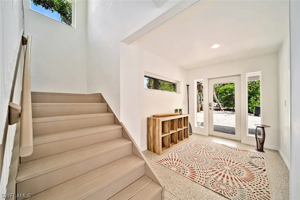721 Cardium Street Sanibel FL 33957