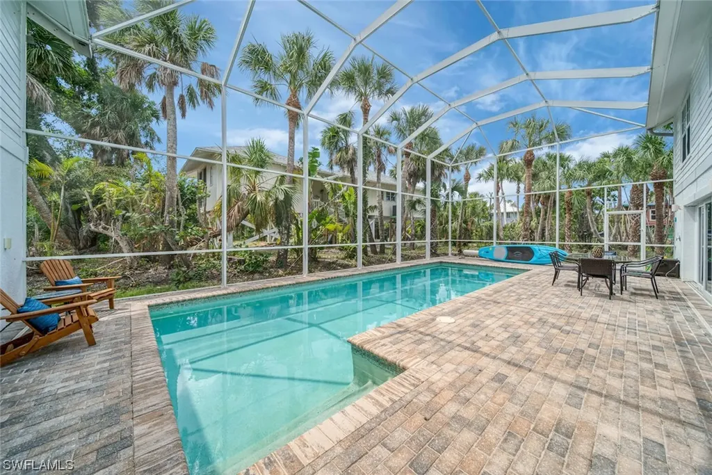 721 Cardium Street Sanibel FL 33957