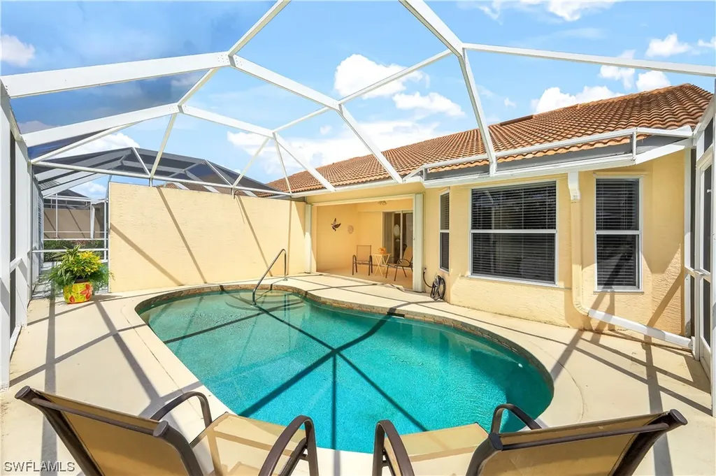 6667 Castlelawn Place Naples FL 34113