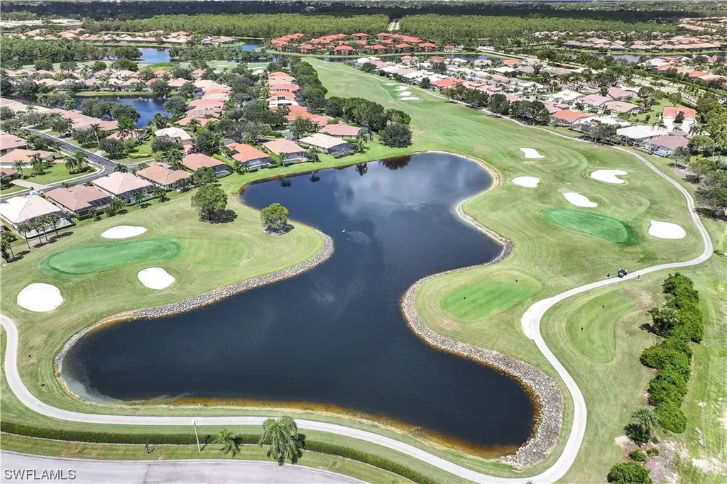 6667 Castlelawn Place Naples FL 34113