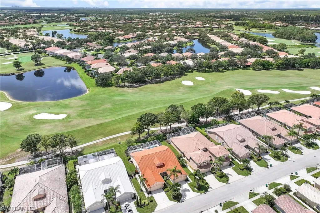 6667 Castlelawn Place Naples FL 34113