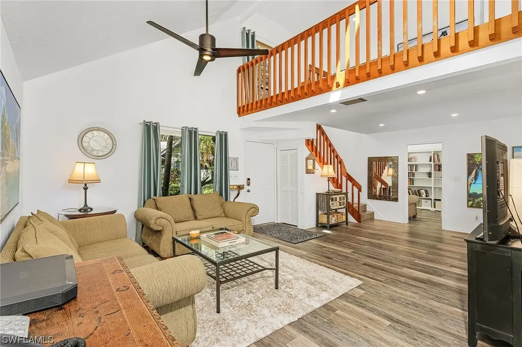 1301 Solana Road Naples FL 34103