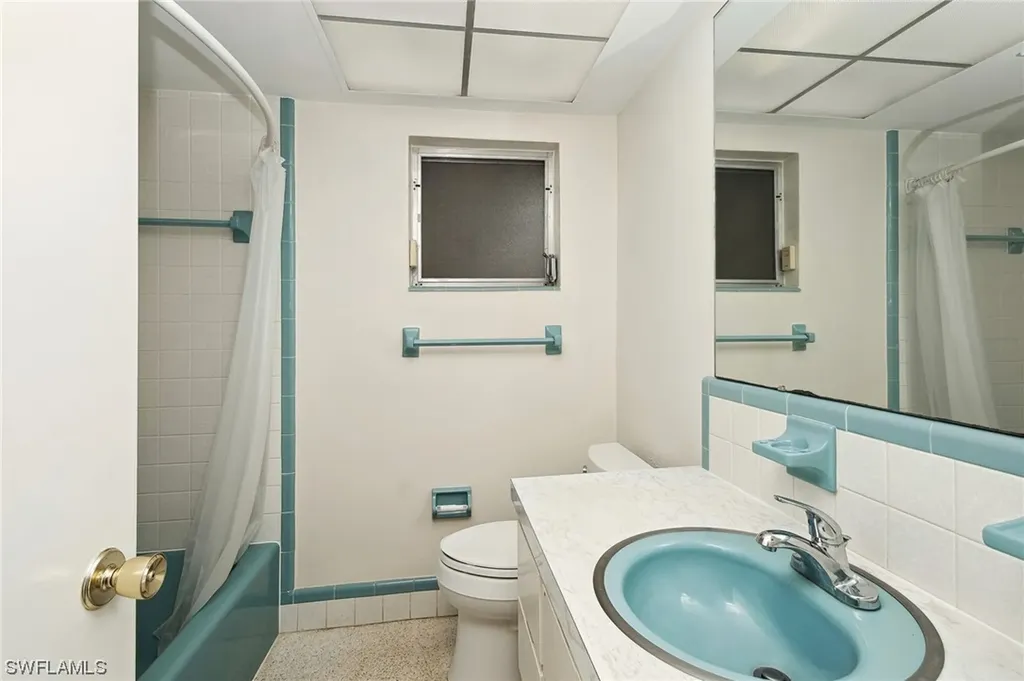 436 Putter Point Court Naples FL 34103