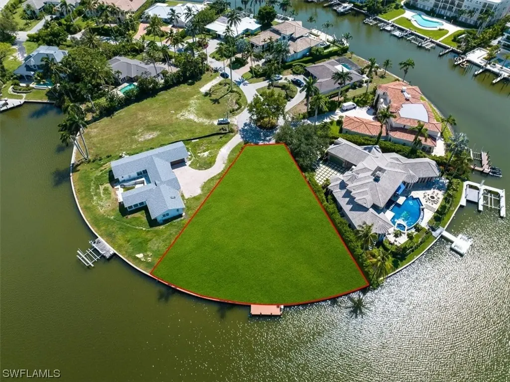 1844 Hurricane Harbor Lane Naples FL 34102