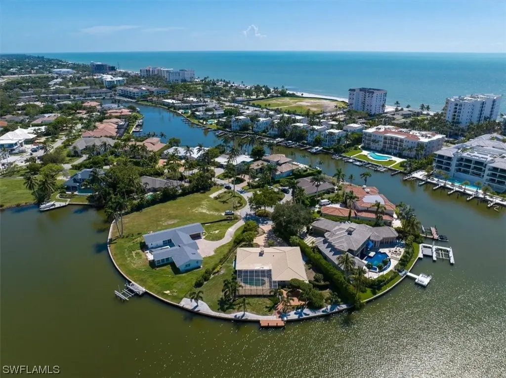 1844 Hurricane Harbor Lane Naples FL 34102