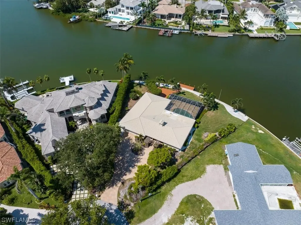 1844 Hurricane Harbor Lane Naples FL 34102