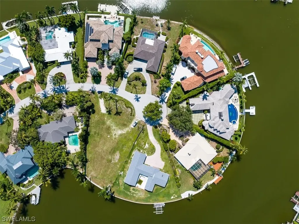 1844 Hurricane Harbor Lane Naples FL 34102