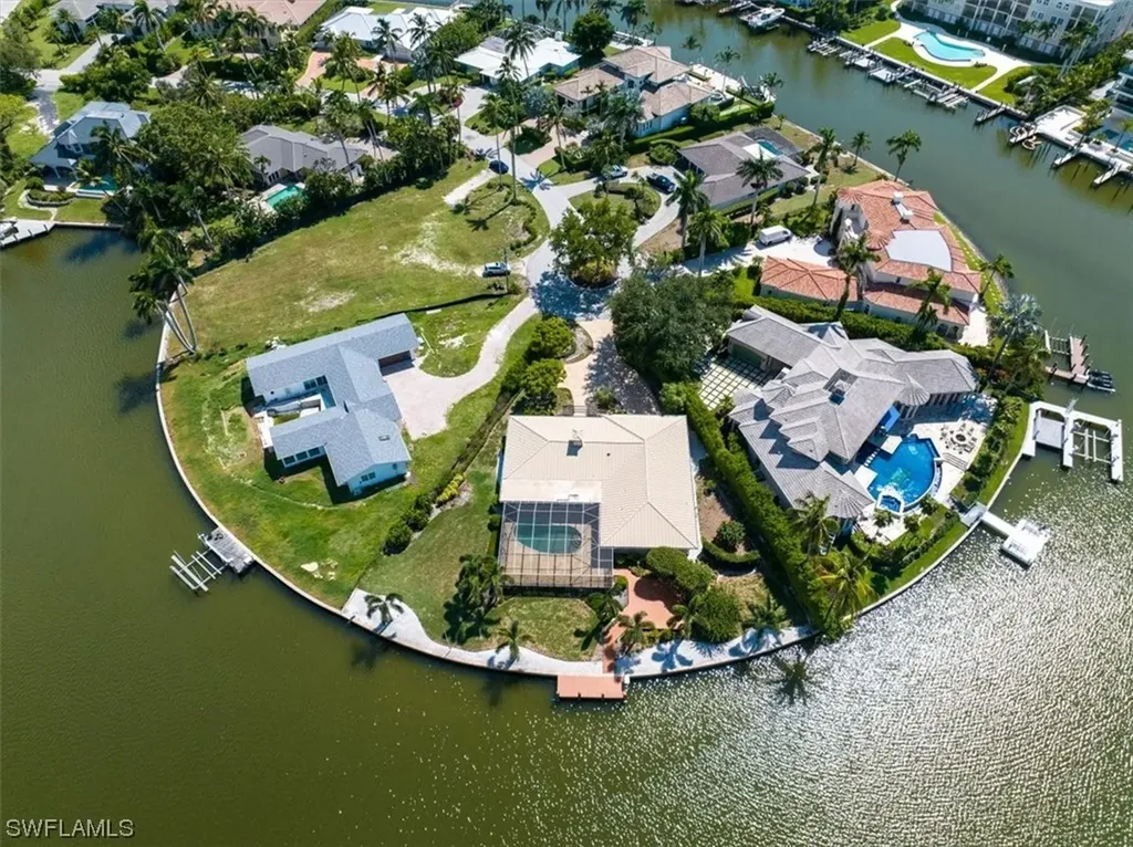 1844 Hurricane Harbor Lane Naples FL 34102