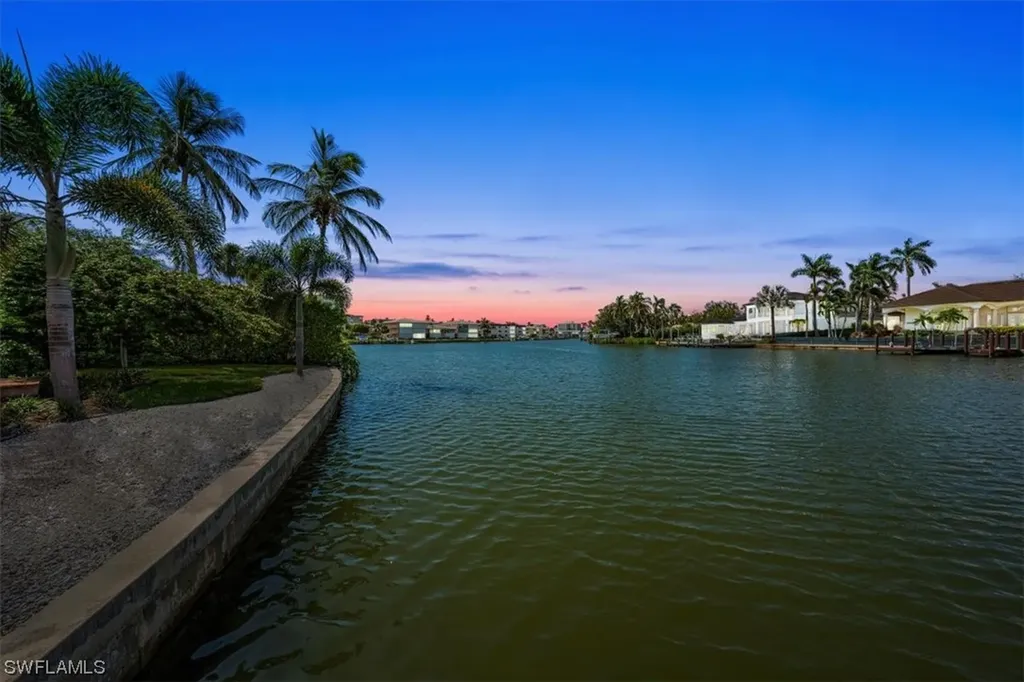 1844 Hurricane Harbor Lane Naples FL 34102
