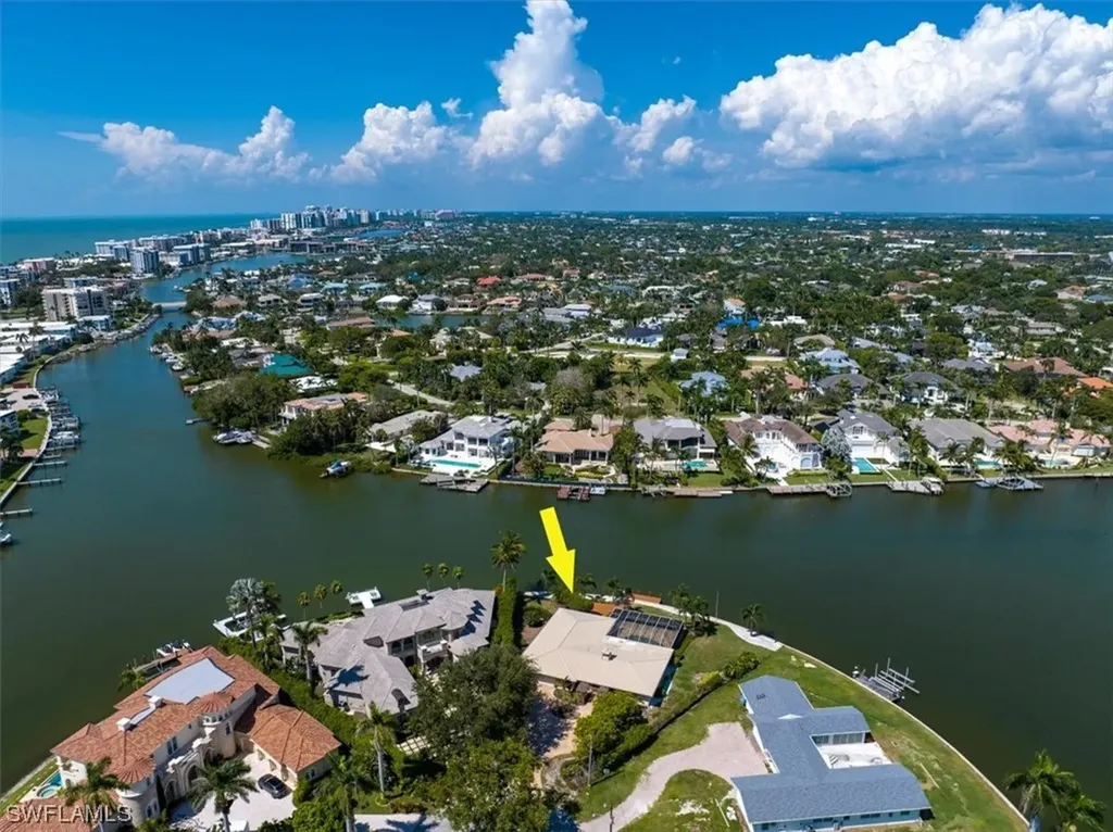 1844 Hurricane Harbor Lane Naples FL 34102