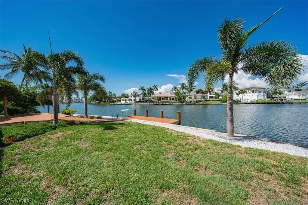 1844 Hurricane Harbor Lane Naples FL 34102