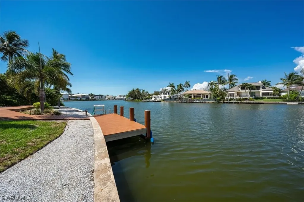 1844 Hurricane Harbor Lane Naples FL 34102
